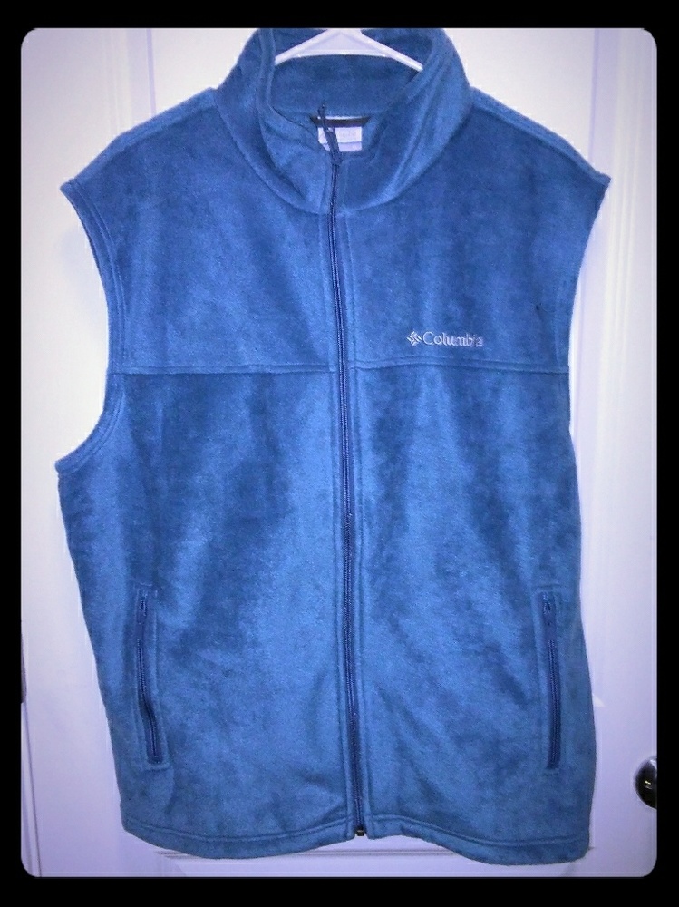2 Columbia Blue (NWT) & Gray Fleece Vests